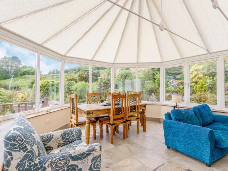 3 Bedroom Luxury Home, Hot Tub, Stunning Views Of Killin, Sitting On The River Dochart Экстерьер фото