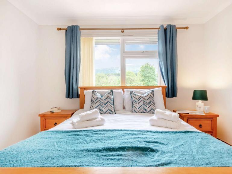 3 Bedroom Luxury Home, Hot Tub, Stunning Views Of Killin, Sitting On The River Dochart Экстерьер фото